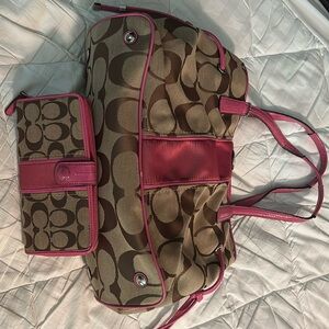 Women’s coach bag with matching wallet.